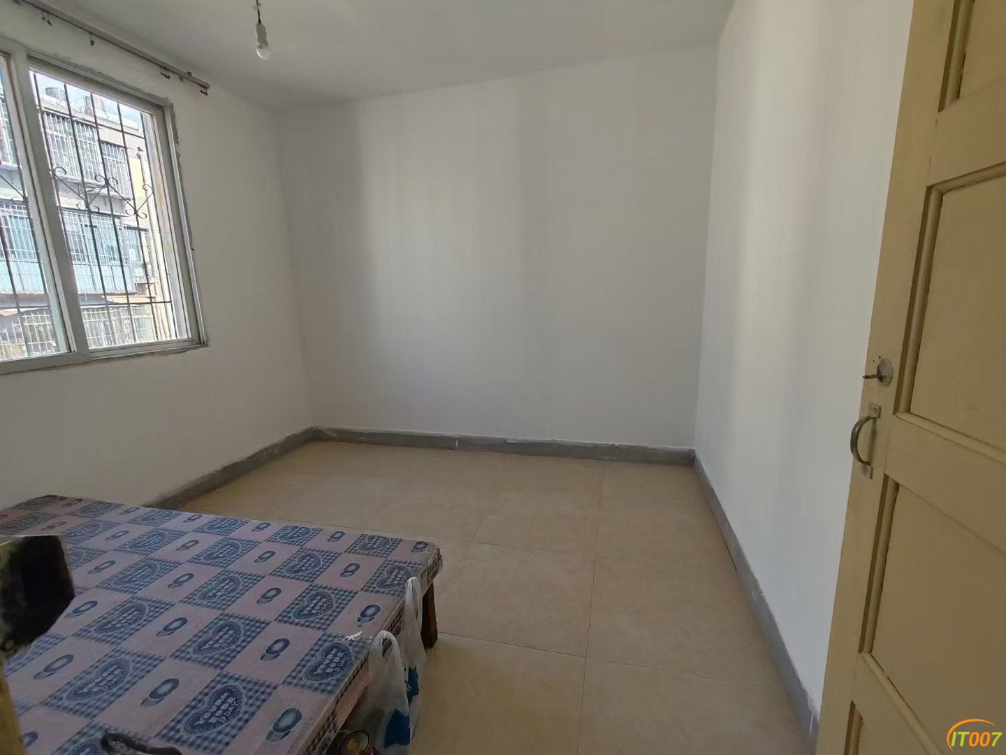 094641ni2k676sq7rd2606.JPG
