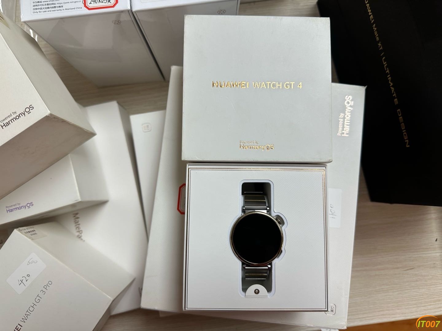 151050kbh8dew8ltse1888.jpg