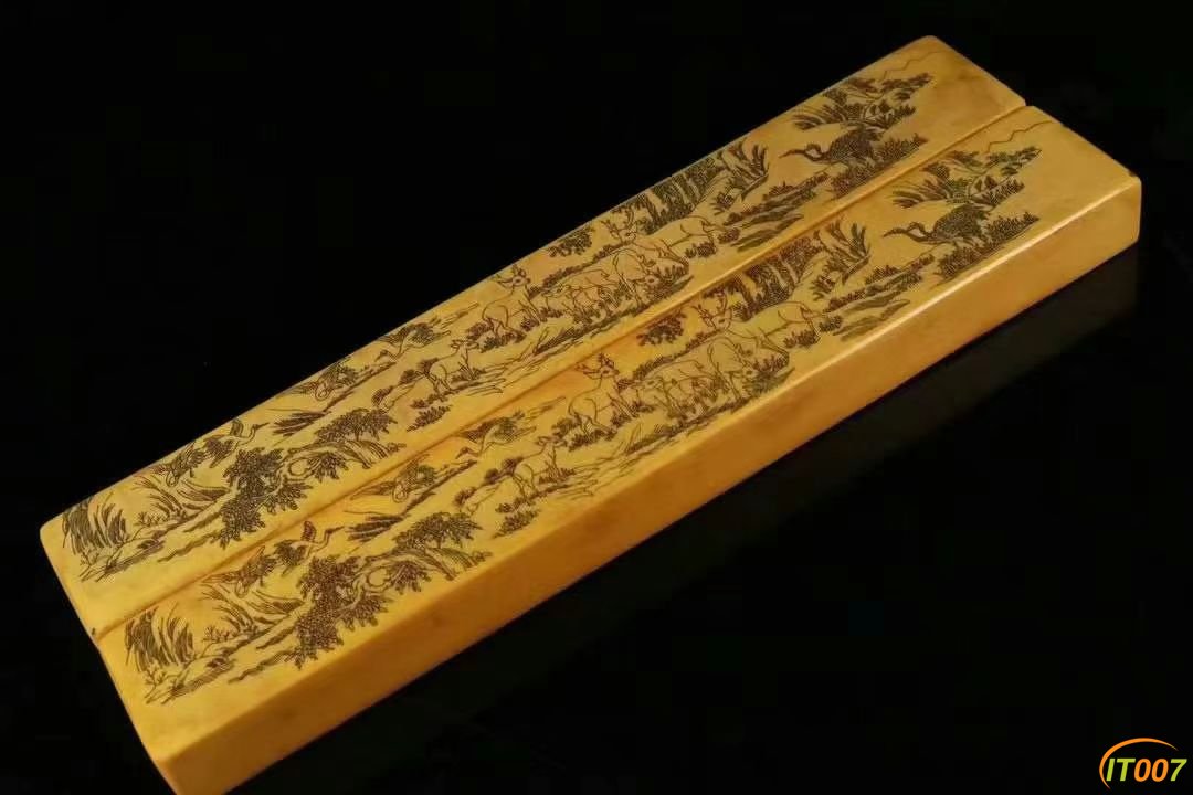 203043qtuhax9j4uuaaavx.jpg