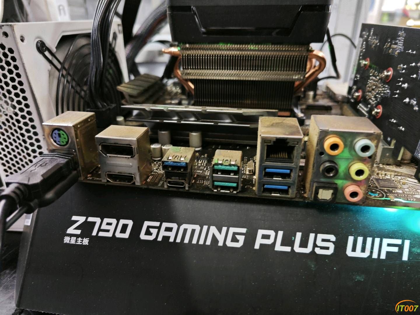105130x2rm9ttperzmr3vt.jpg