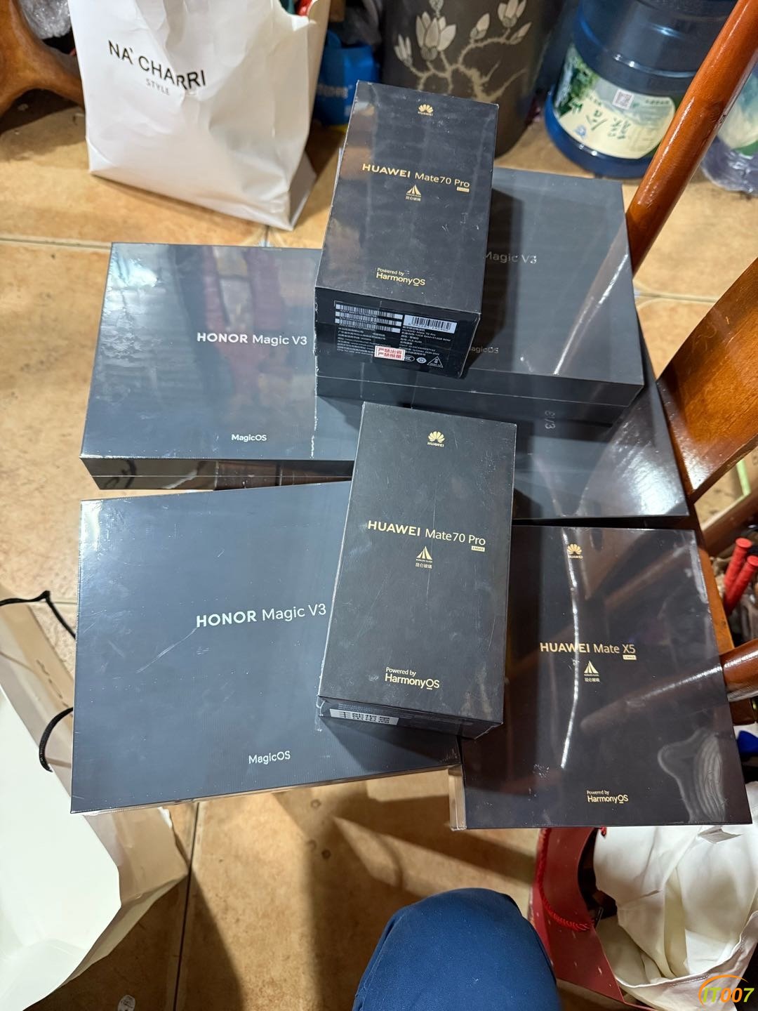 191005a36m4tv138s3ekee.jpg