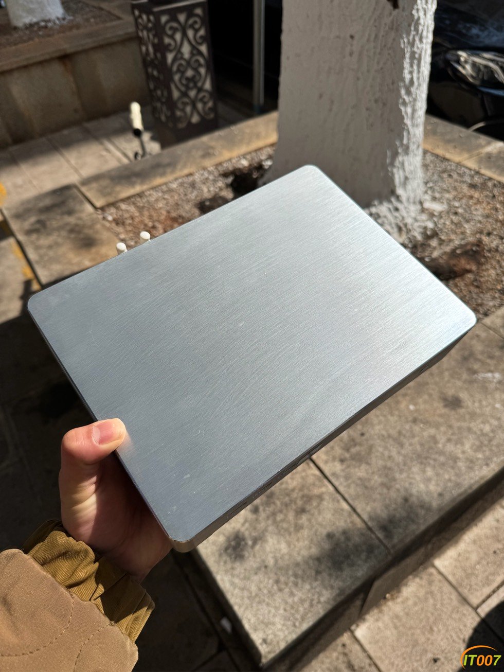 192706ic255y7p5m5s52uf.jpg