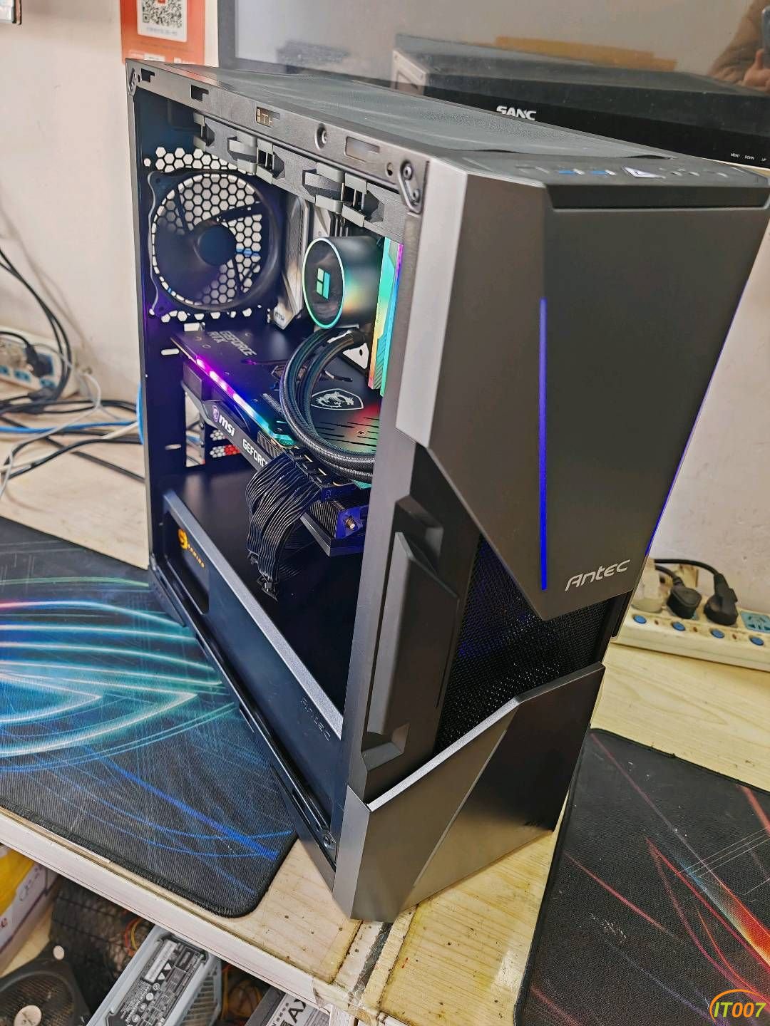 141748ozsu2ssscz4sk1z1.jpg