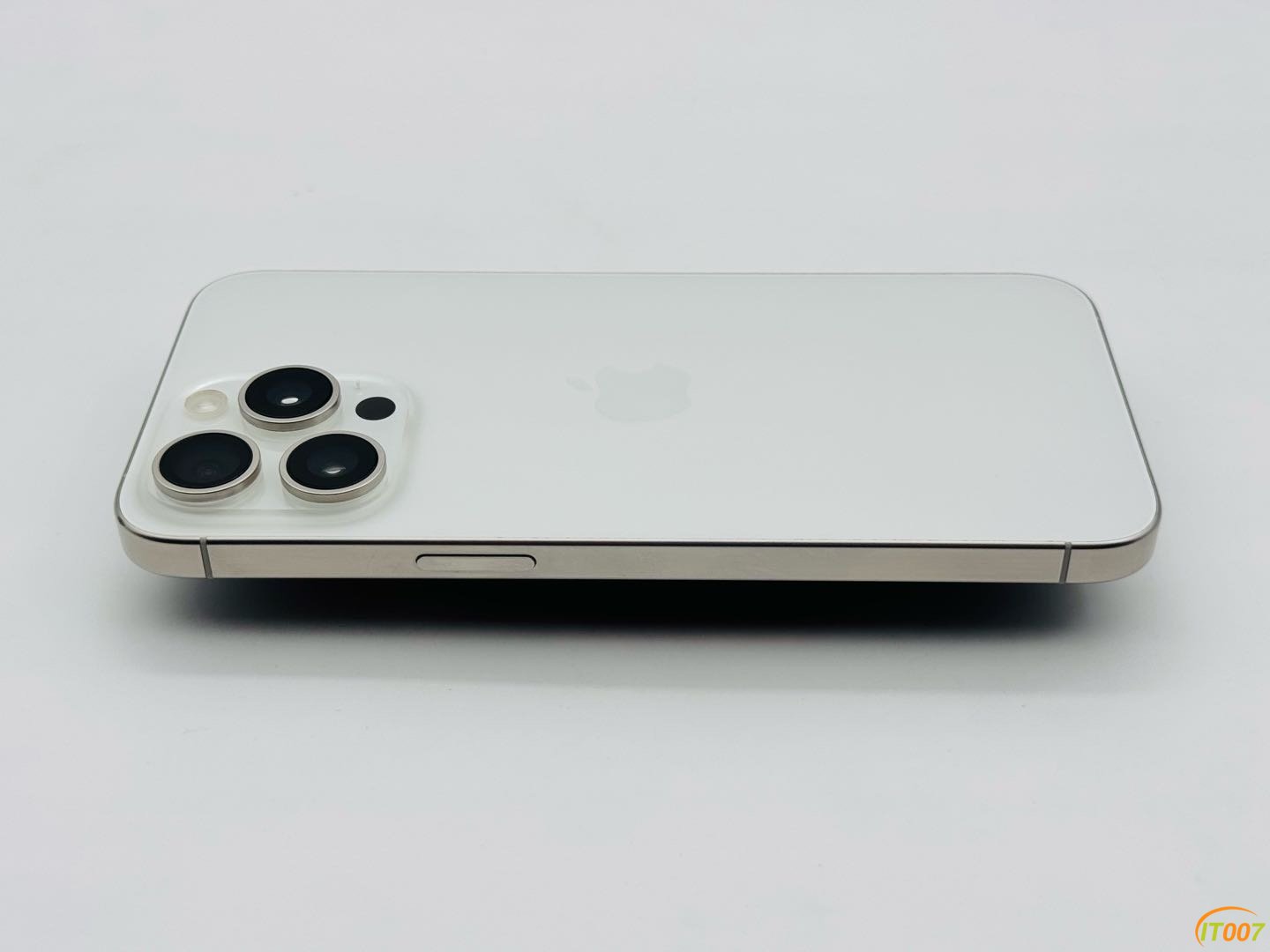 174036tw656o20eeqeokan.jpg