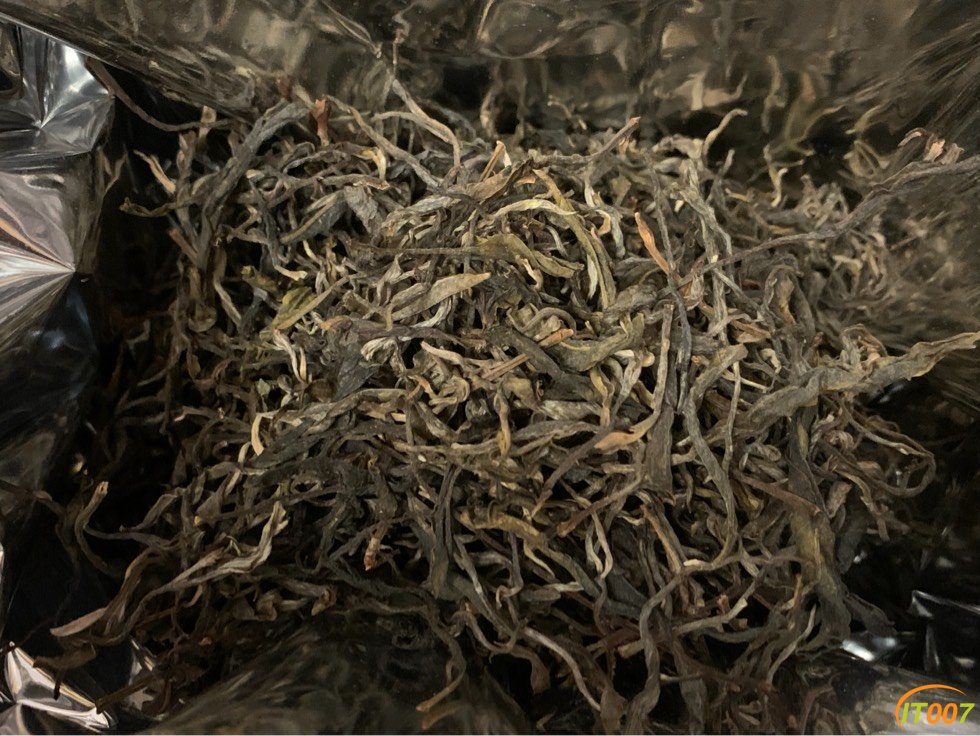 171352pcj3cjoxaxcejxli.jpg