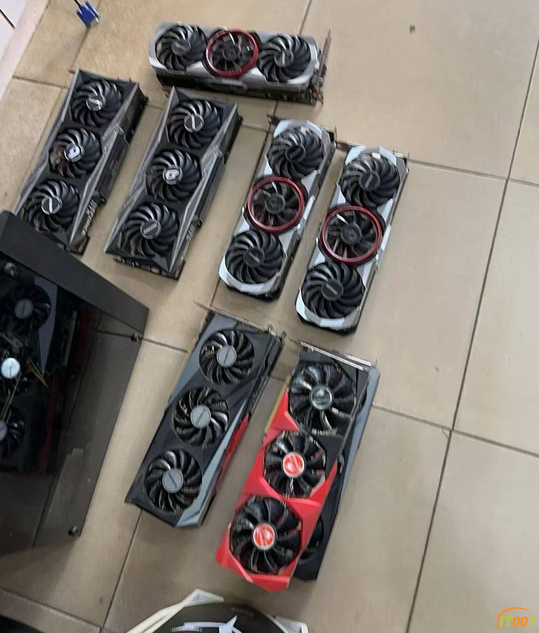 105837lmwk4vajw38uwbvv.JPG