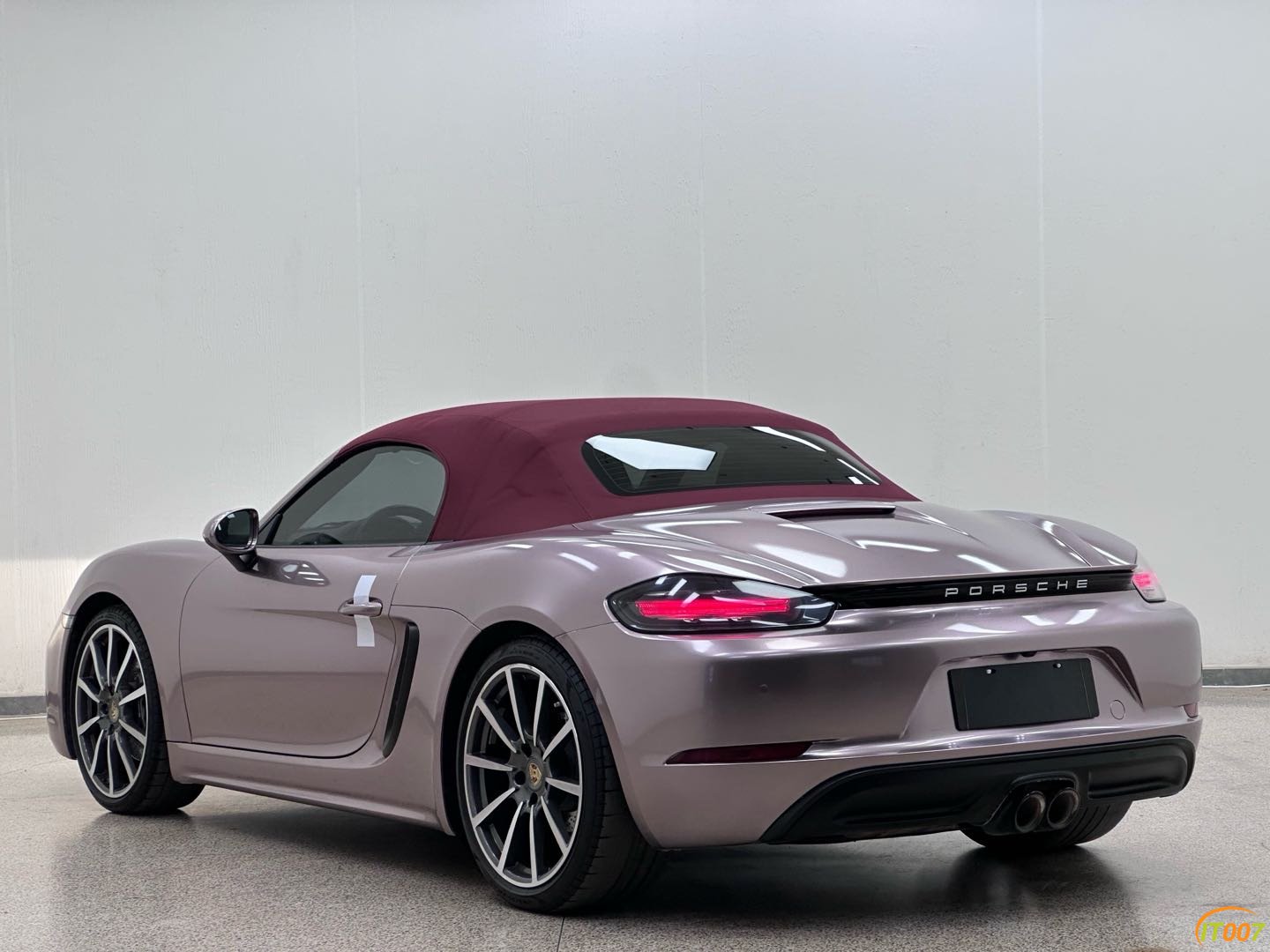 141812b89zoik7w7wwwdq7.JPG