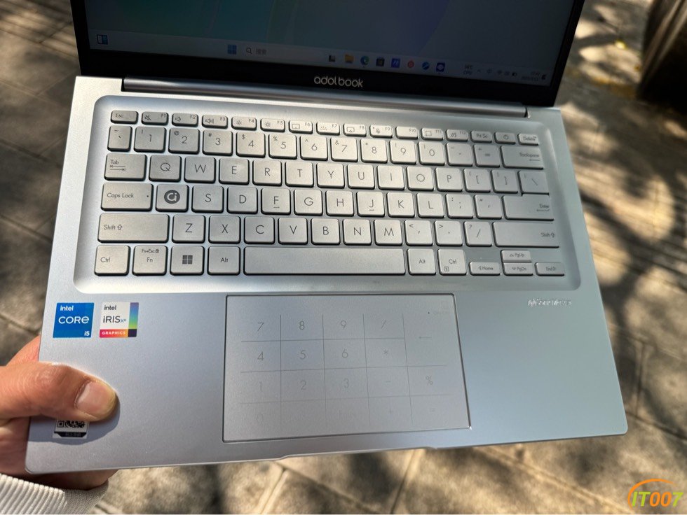 155500ffnrox8gc8bf08nb.jpg