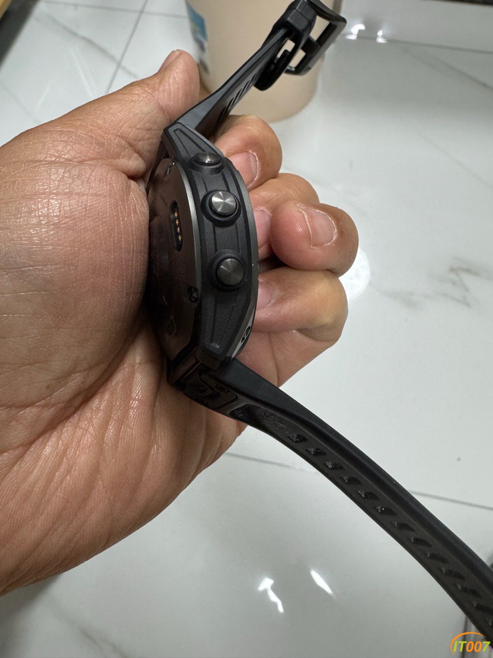 202816pw98pd4454plaz4w.jpg