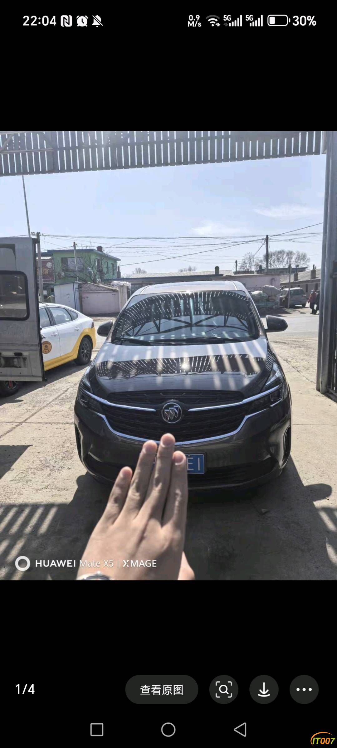 151839l0mx5y775ny9r005.jpg