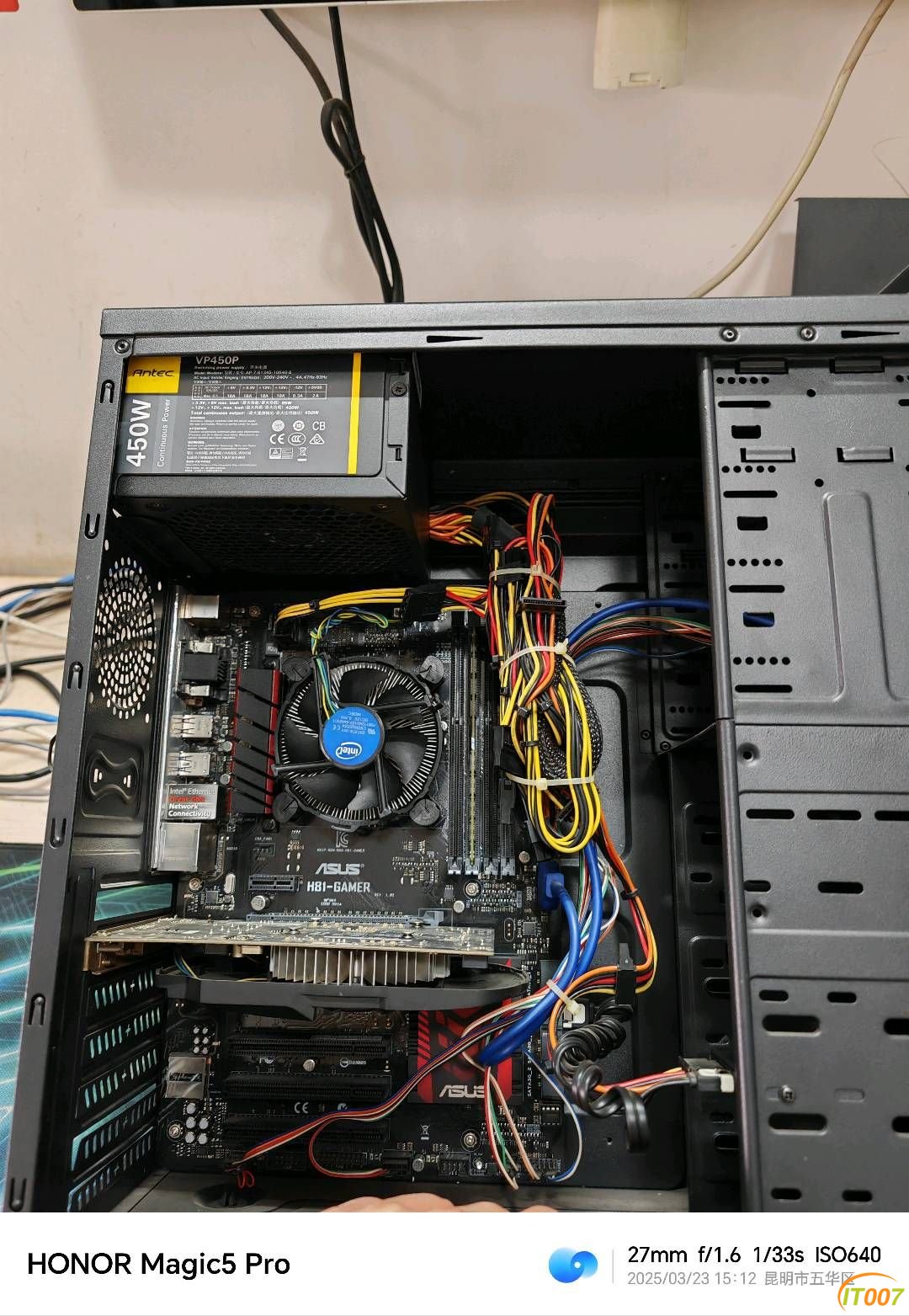100601n8xyggr50zho0h57.jpg