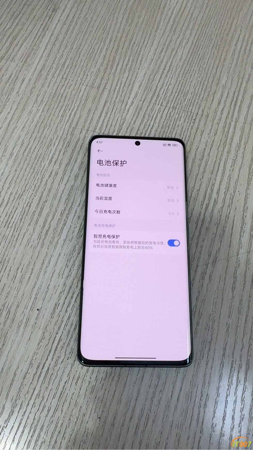165724ub6y6yaiss55ydb1.jpg