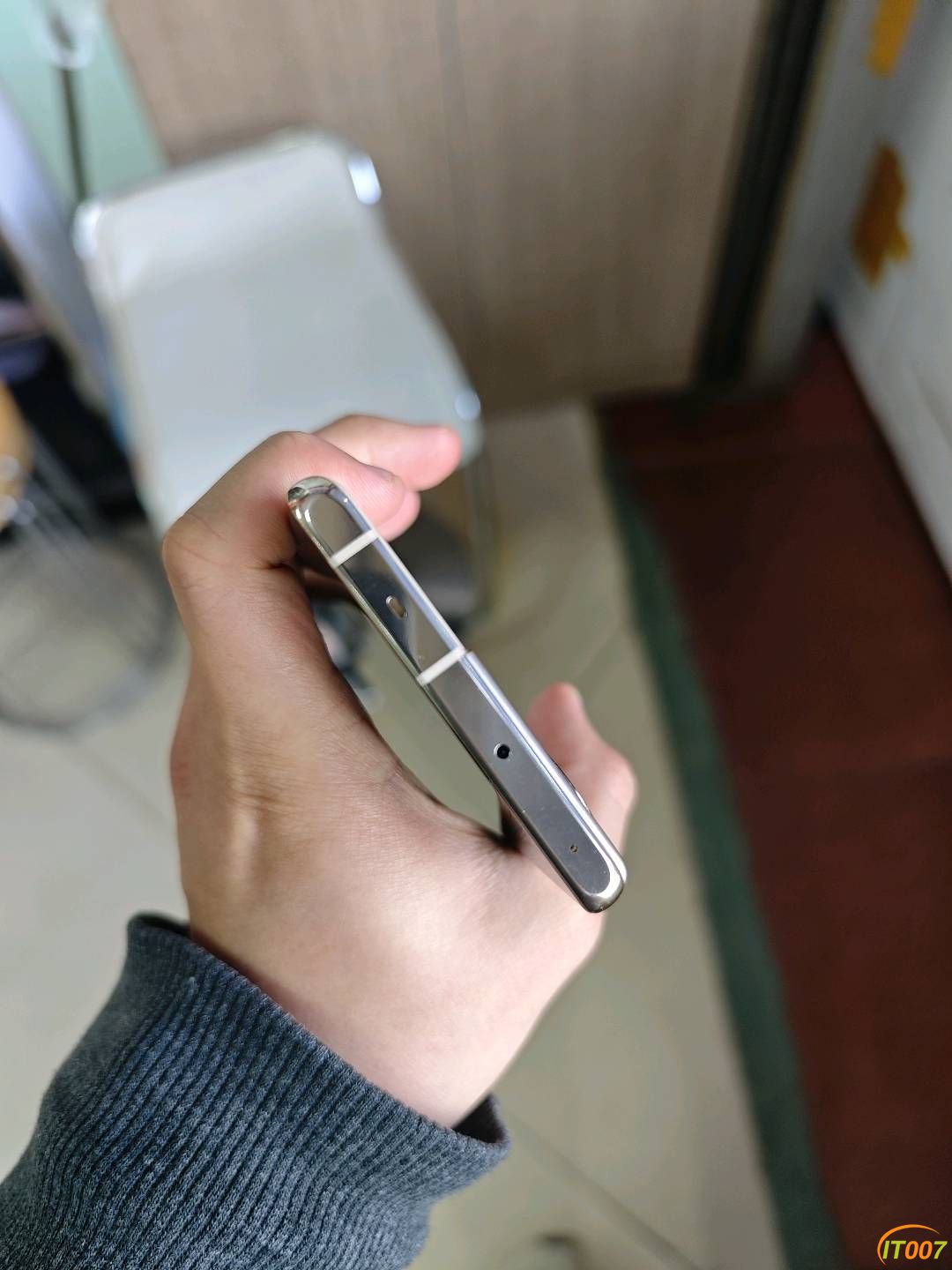 153442vz54bs3sj3og5lxt.jpg