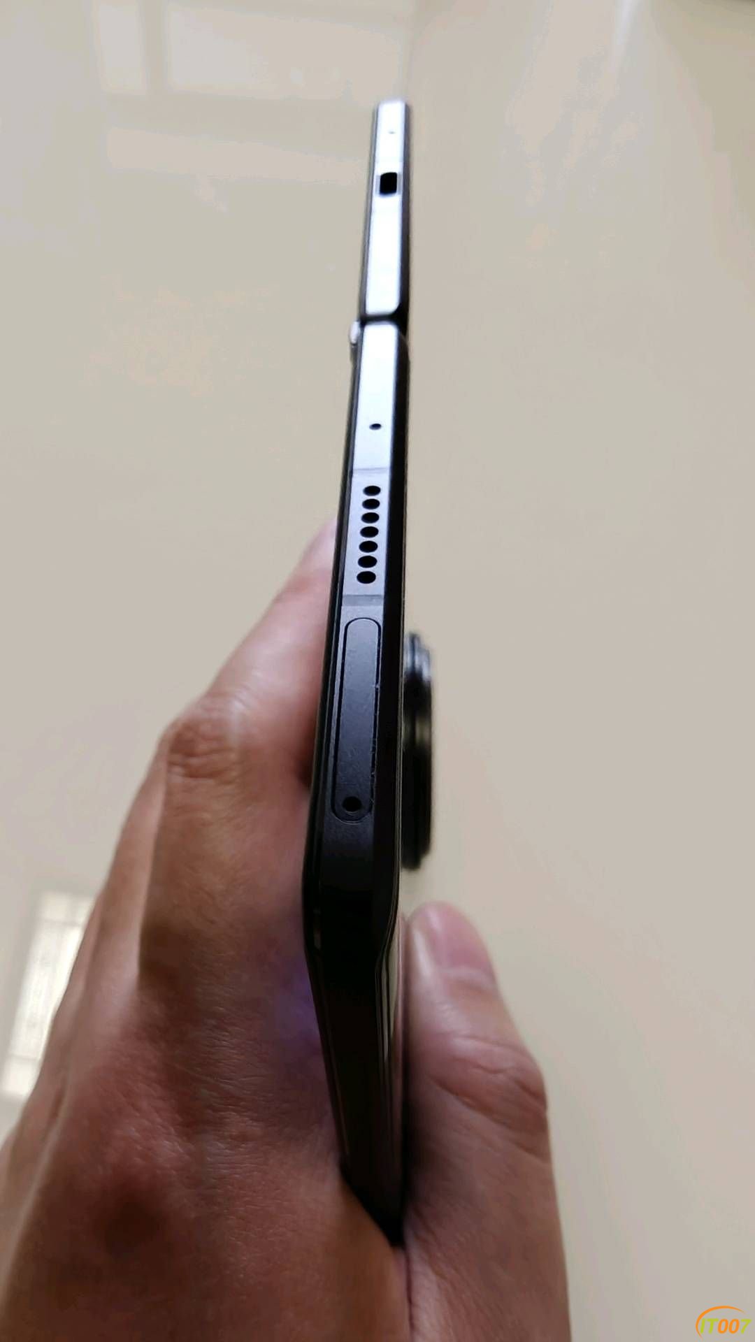 135629uccu05cf9zsg50c0.jpg