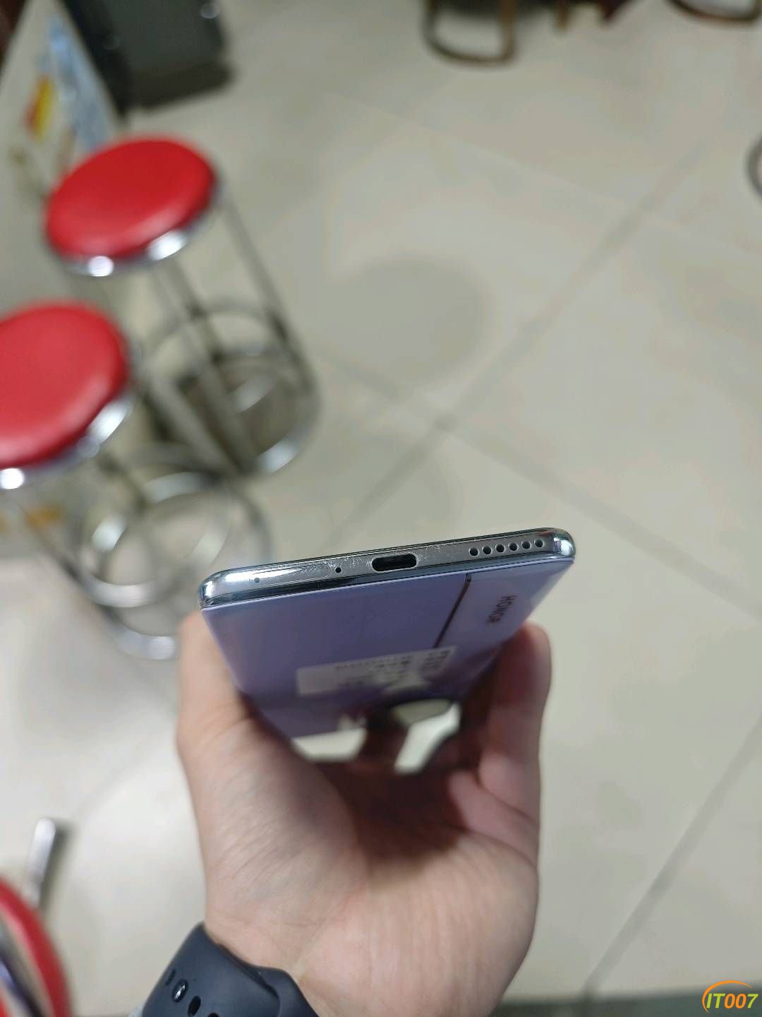 221045cjxgkuk29knaox2u.jpg