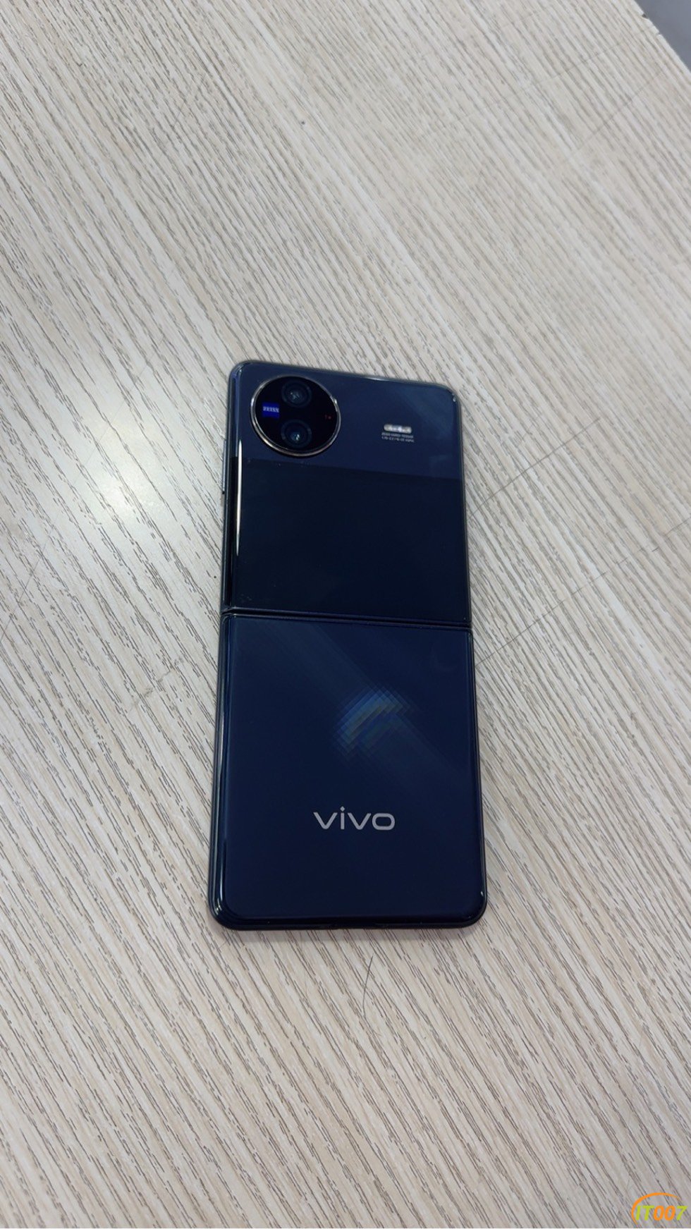 201100lcayde995vuo7kau.jpg