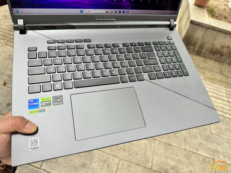 160017tc0cyyeke42xxeco.jpg