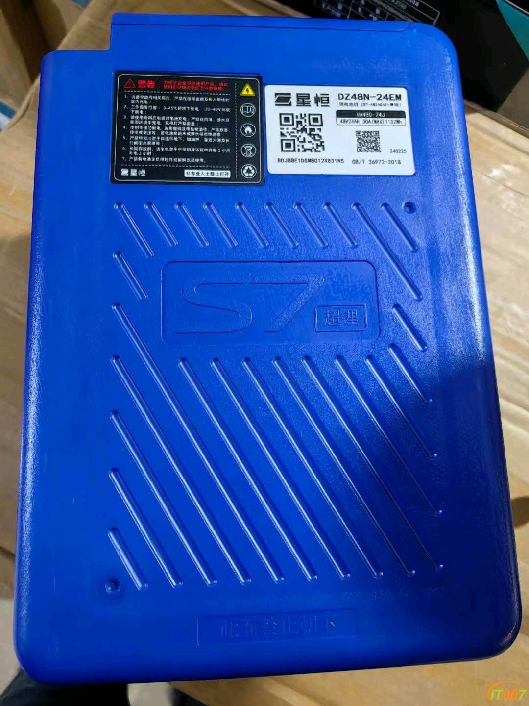 155904clmoolvkbuqz69dl.jpg