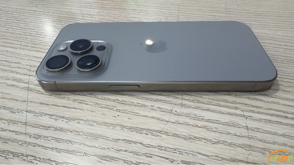 200921wwwwxl1fzll9rwfz.jpg