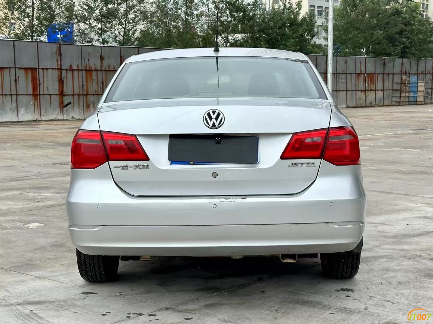 155954q50zrhy25bbtttsh.JPG