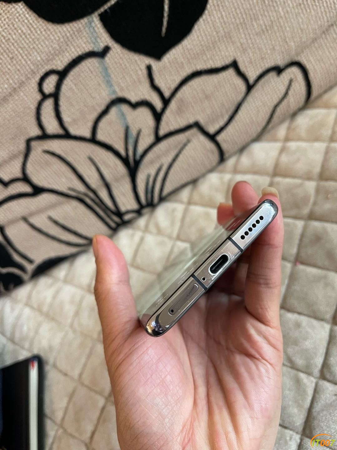 104927rx5sspaahx998sv0.jpg