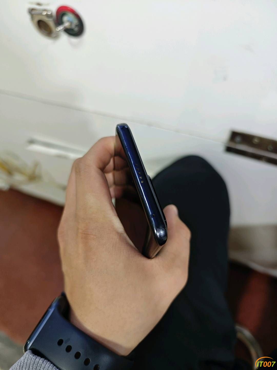 223358c96tb9ouharzhze1.jpg