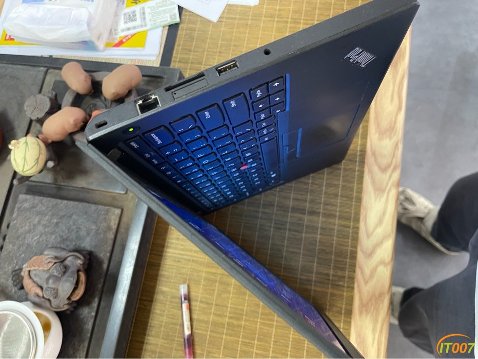 163504xm705u061xfw2xa6.jpg