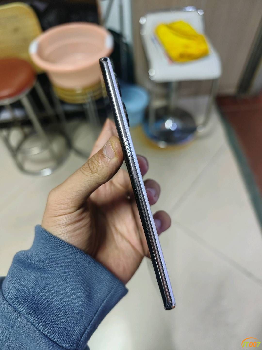 225952xrxa881vm83v7r33.jpg