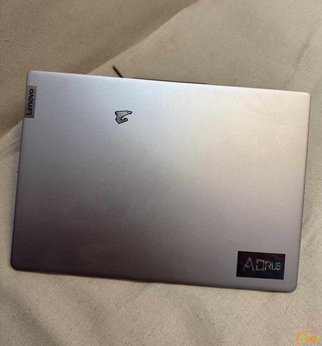 173400vf30h93l8s215v33.JPG