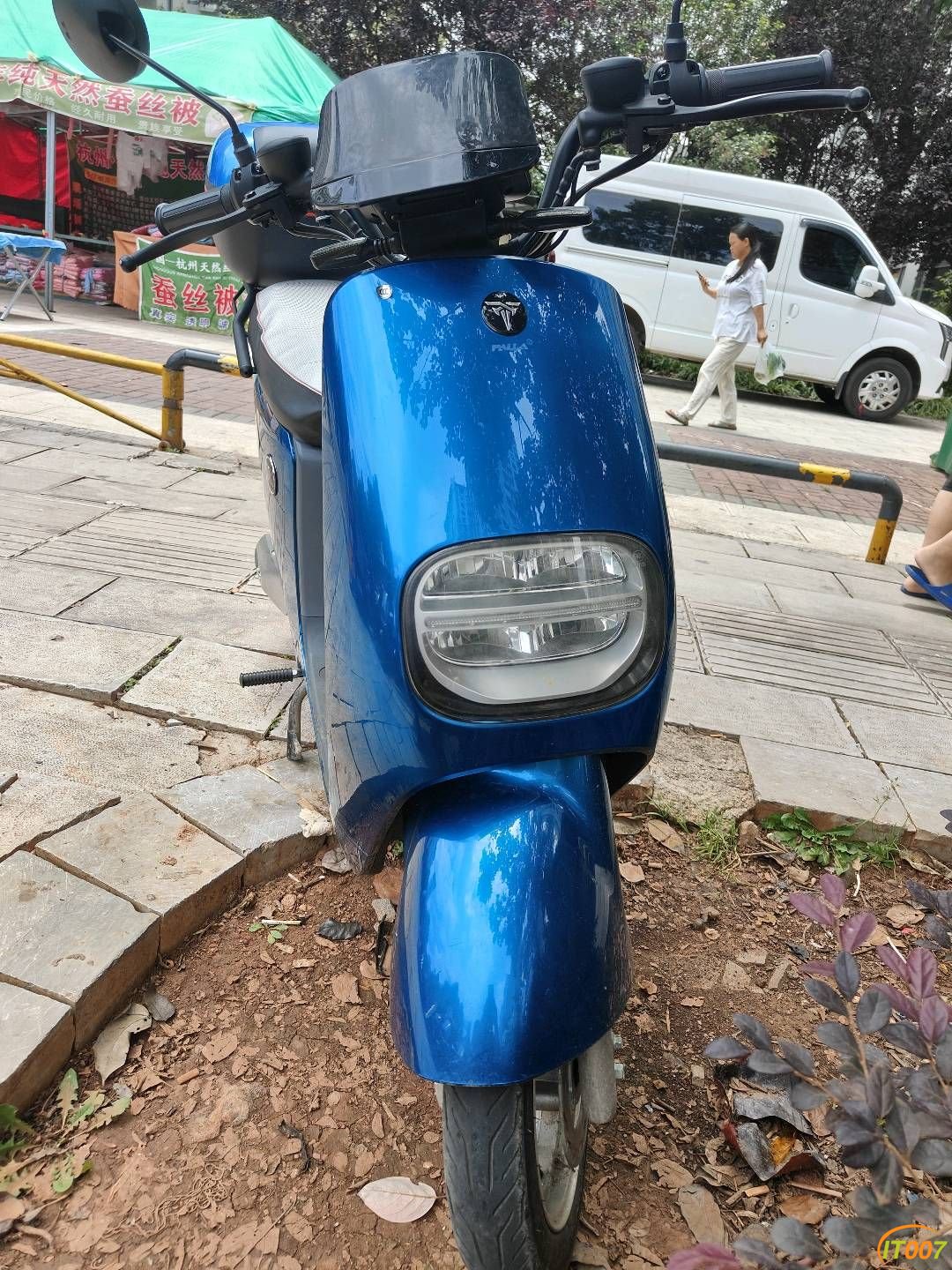 143811da033dvzpdfe30d9.jpg