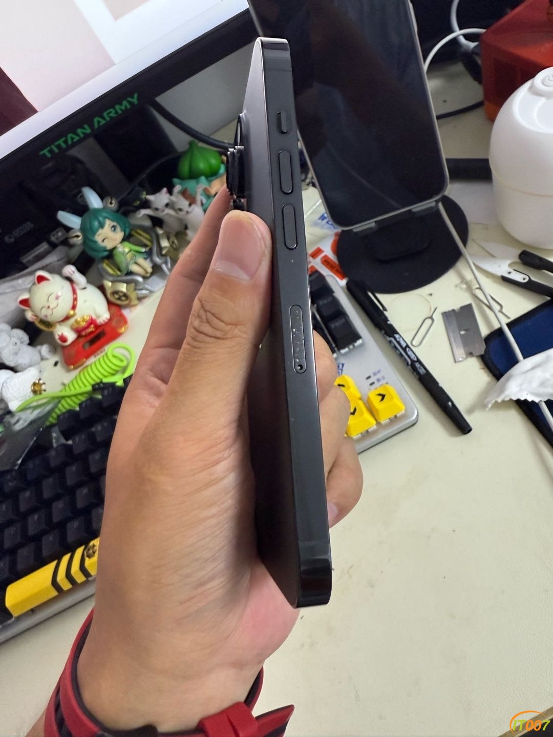 112802e49t52rl5zddr55q.jpg