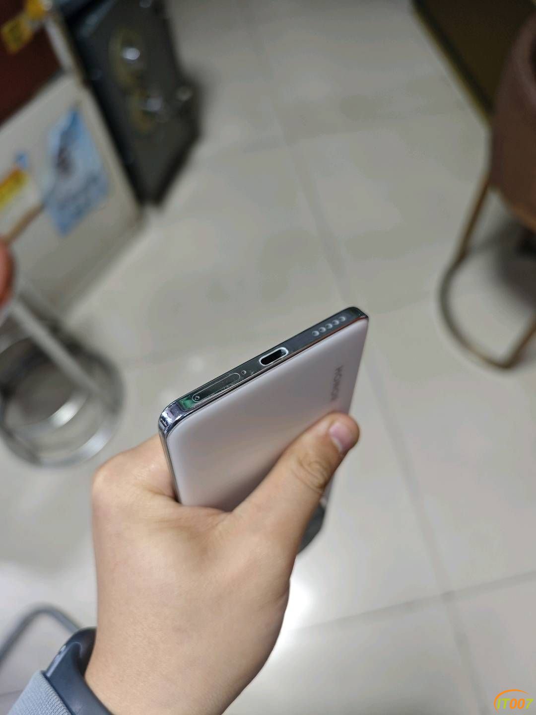 214240fid9kfisagsr9akr.jpg