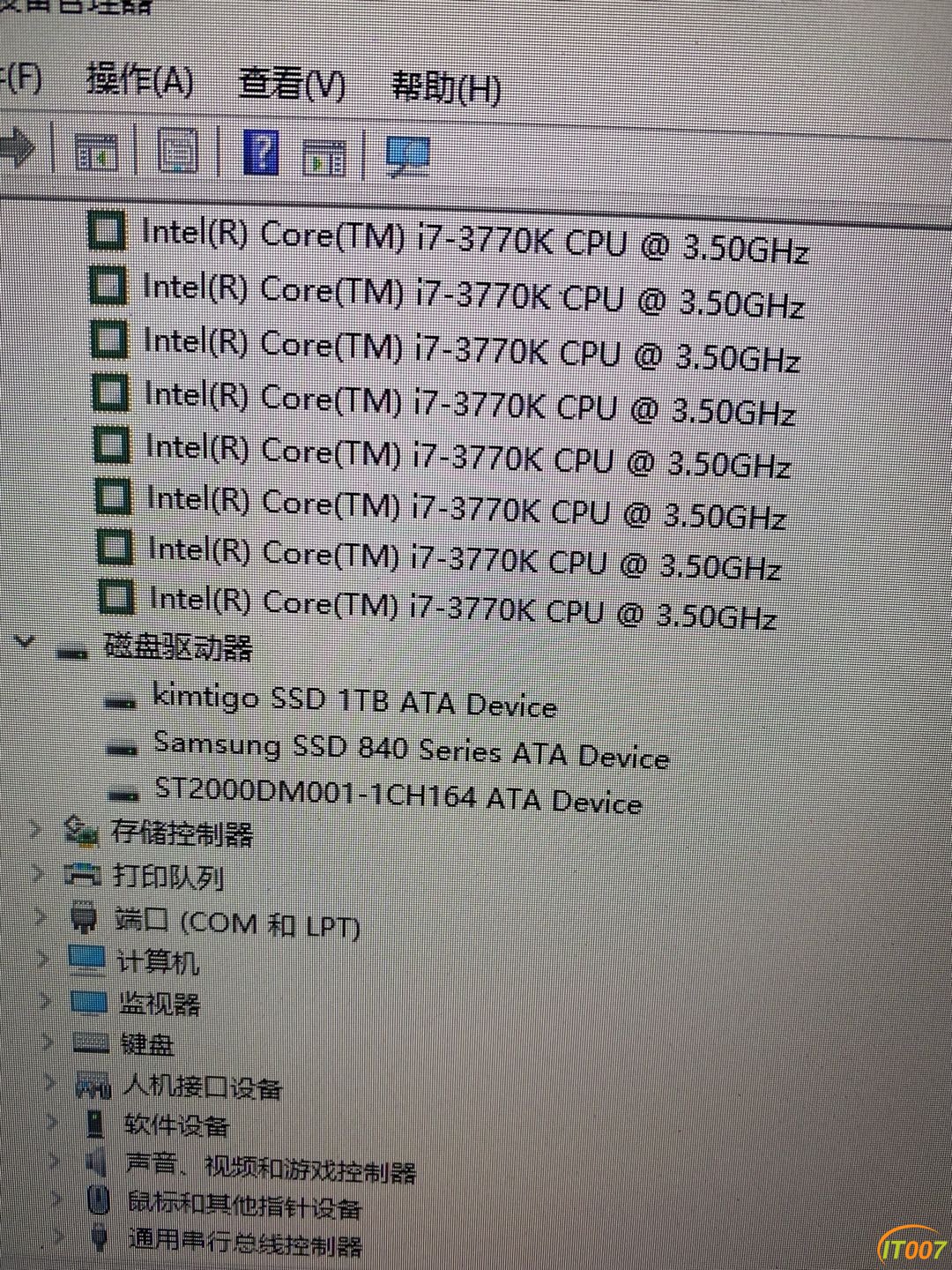 095725ici7vnw1ig10t737.jpg