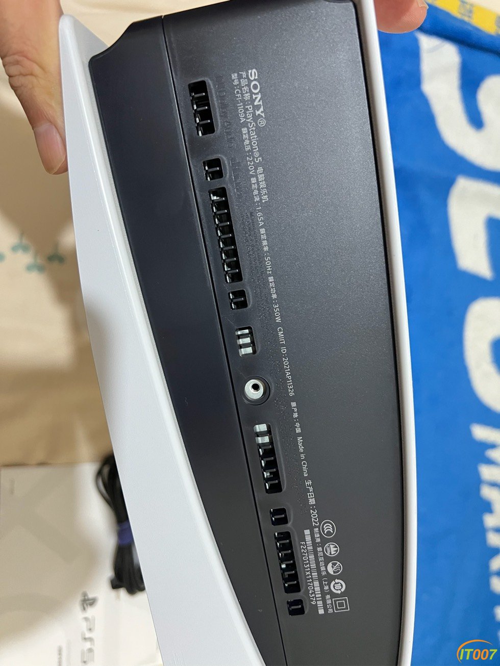 190953yf9feuhq3ukbyqyz.jpg