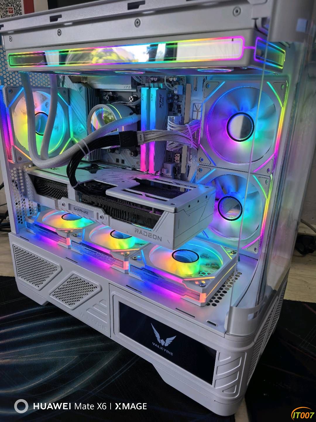 212538kx16xp11ke161zdk.jpg