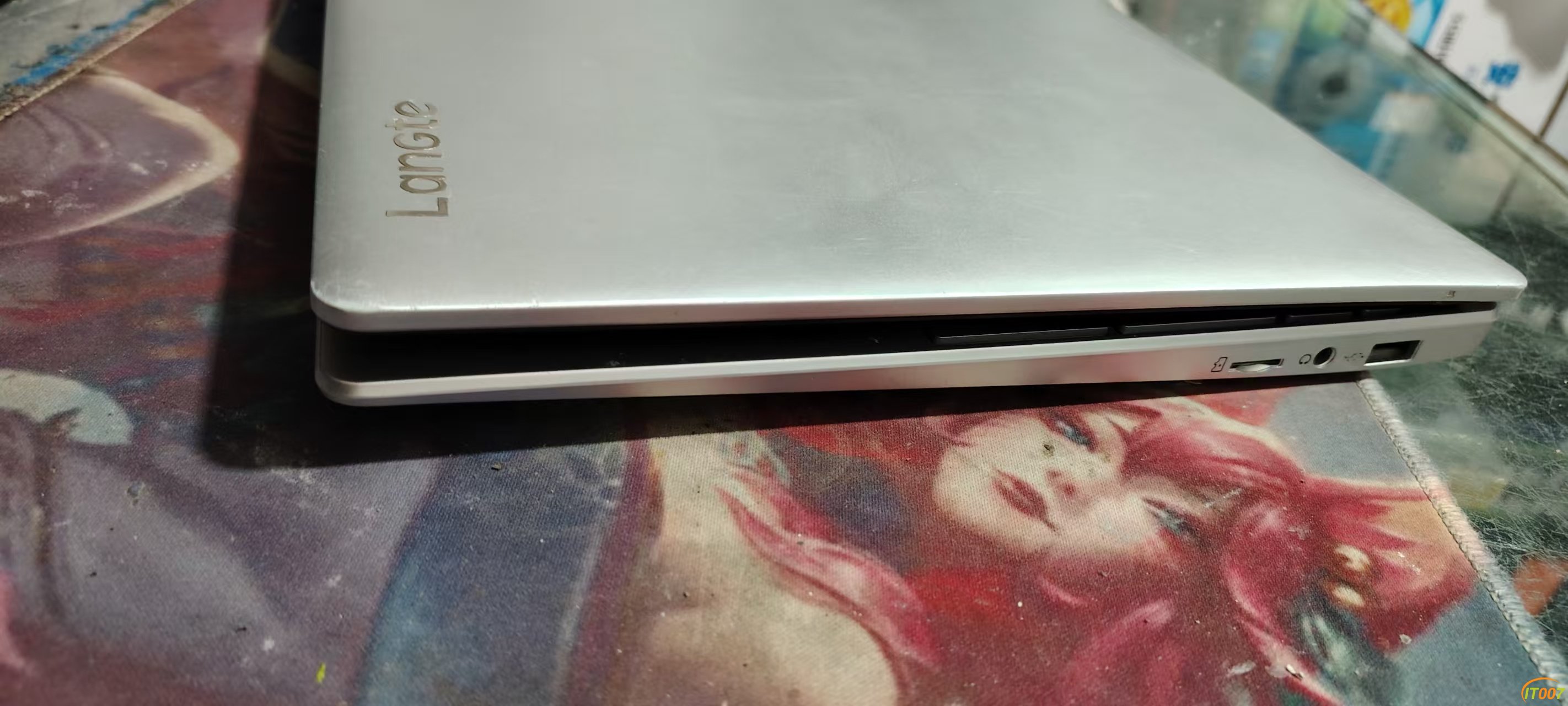 白菜价处理国产超薄笔记本