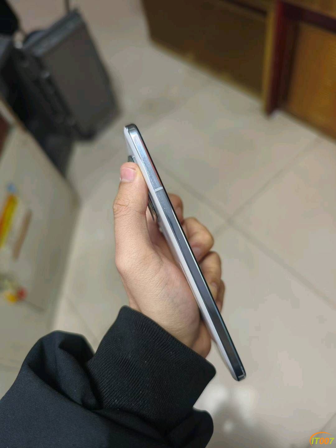 222450sbab1a3vnbq381v6.jpg