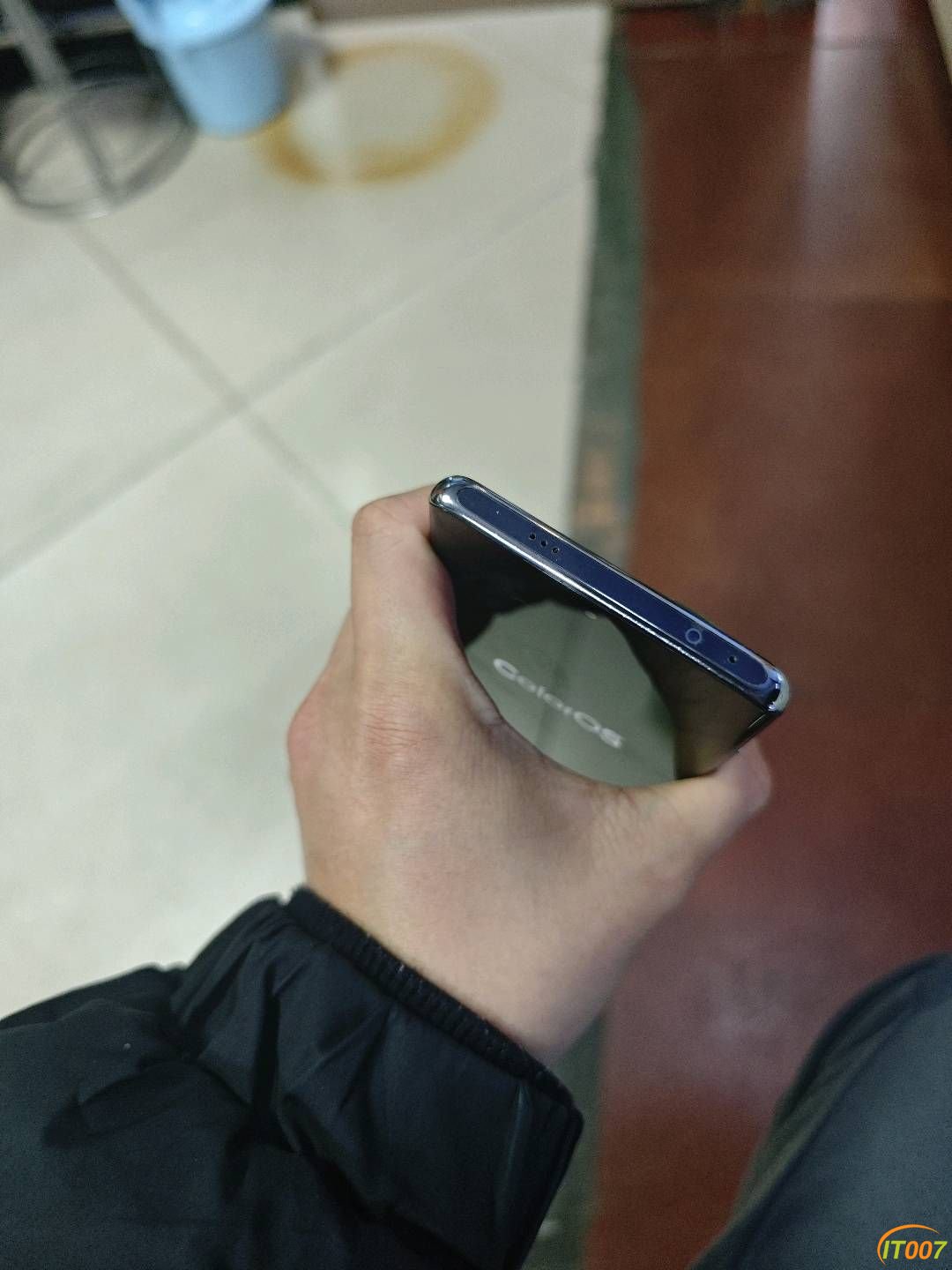 221735u17db8xdphitzxdp.jpg