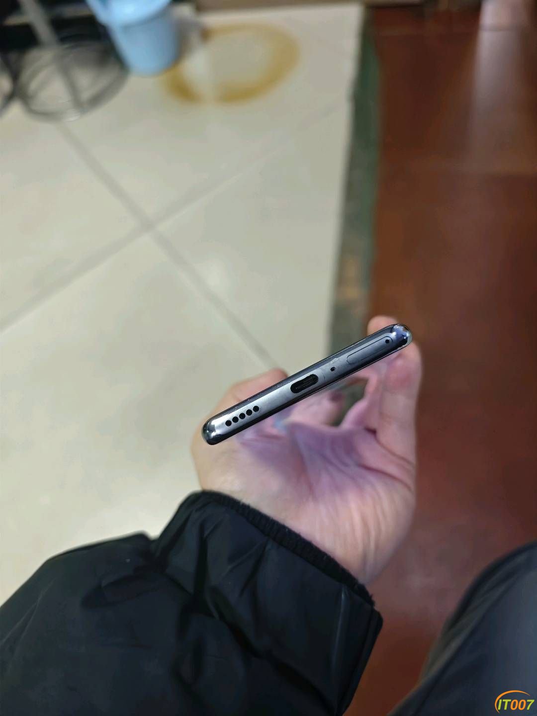 221748lzefky5ae0i8yyhy.jpg