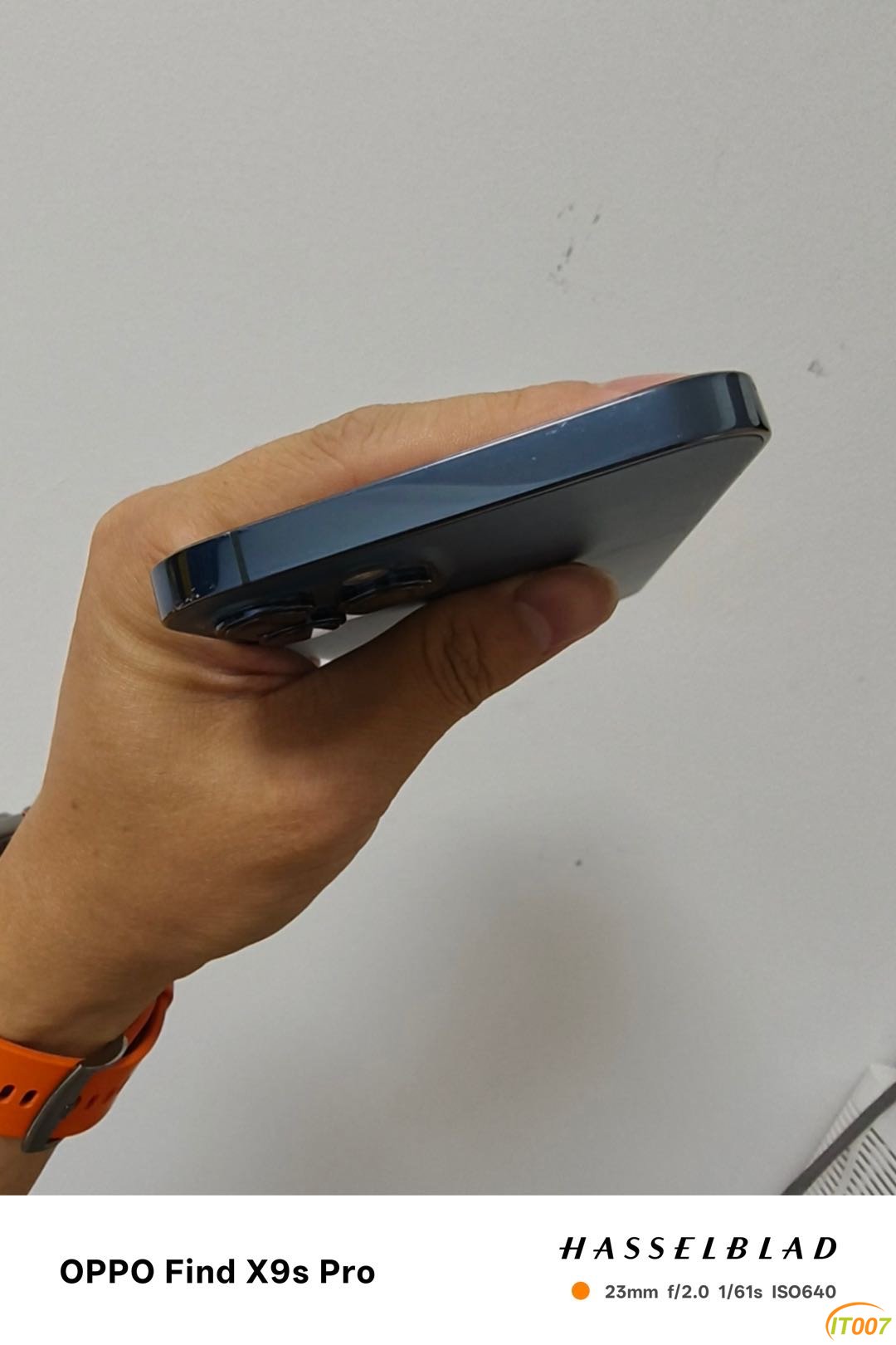 222349w17suex9hthxuxi4.JPG