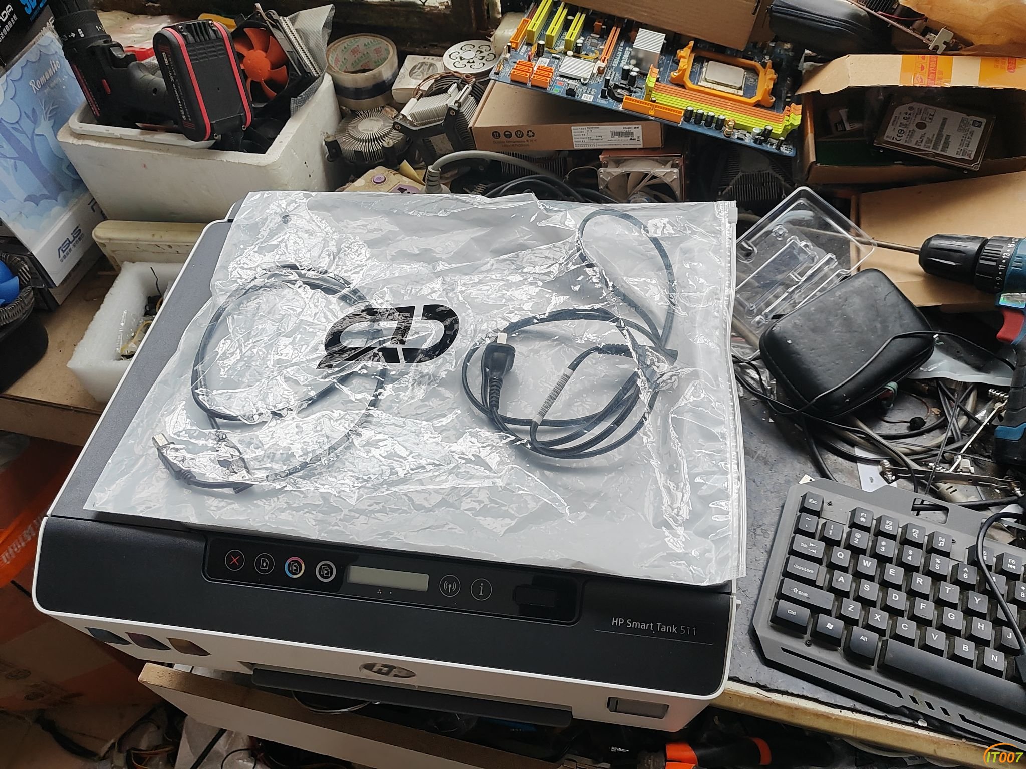 100621i00yay3d01r01q20.jpg