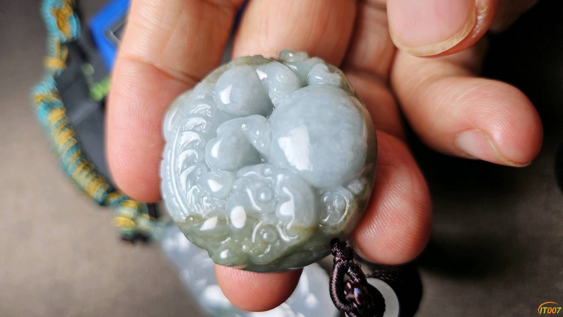 115957qsj9suwara9uypuj.jpg