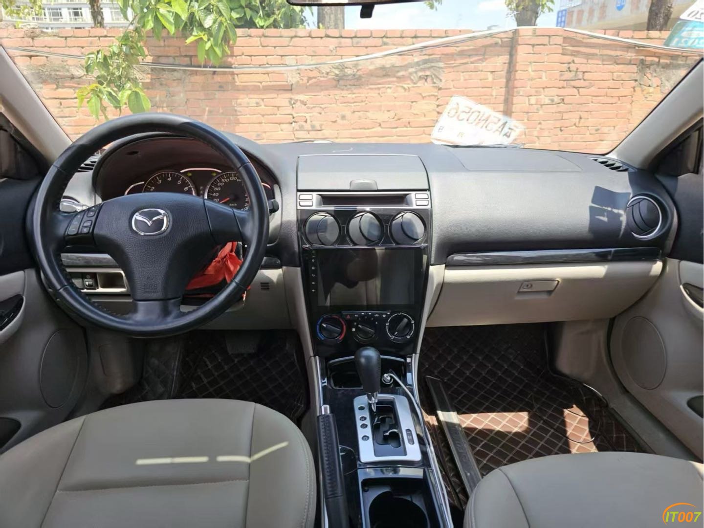 155900j0cbx51ja01jqxah.JPG