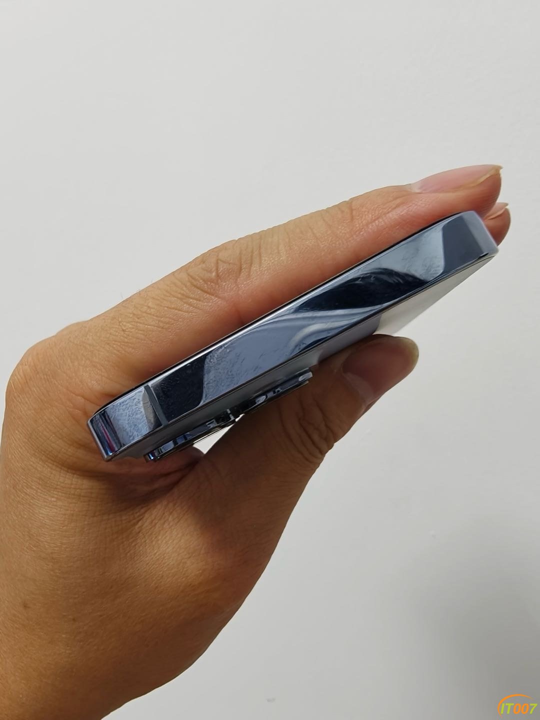 105818v51m5rix1llqw7br.jpg
