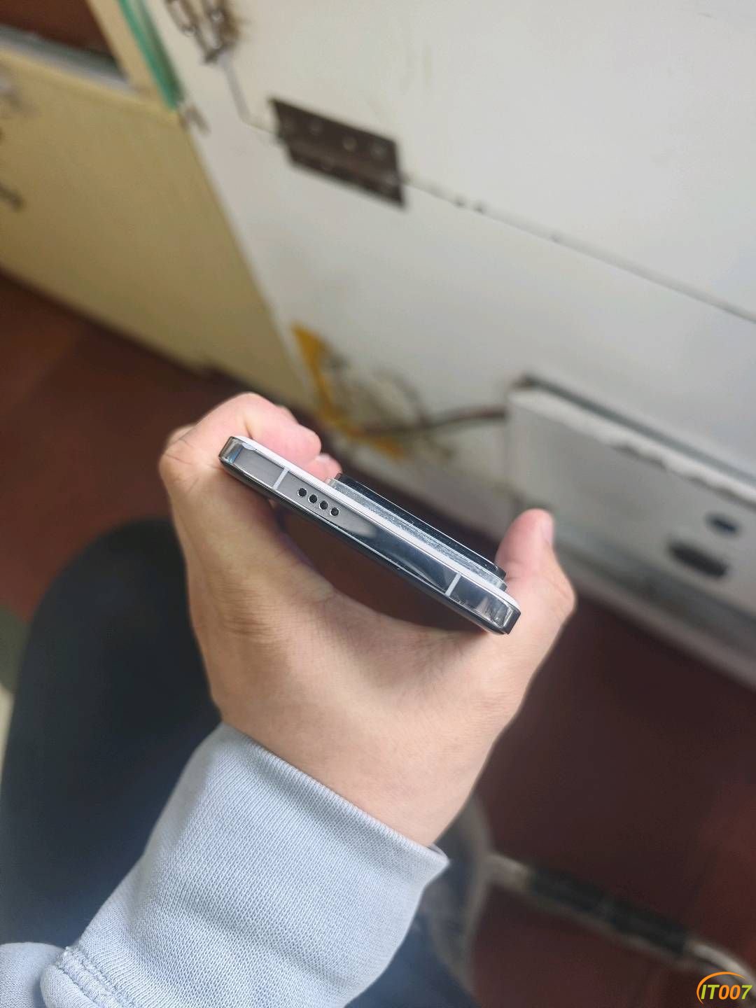 155834vmo4mmgzbbrgemwr.jpg