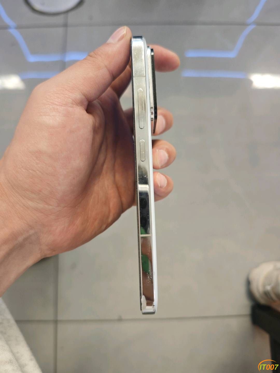 160858jfb6lc9scp2qu1ai.jpg