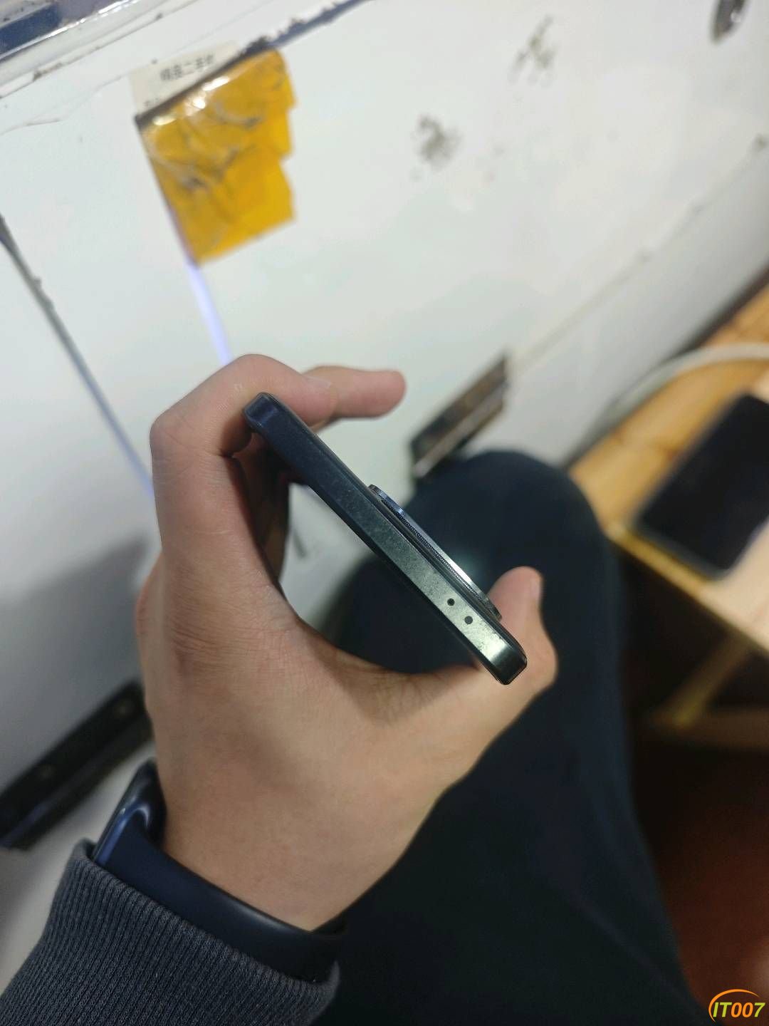153603sx9rwb807zcc7c97.jpg