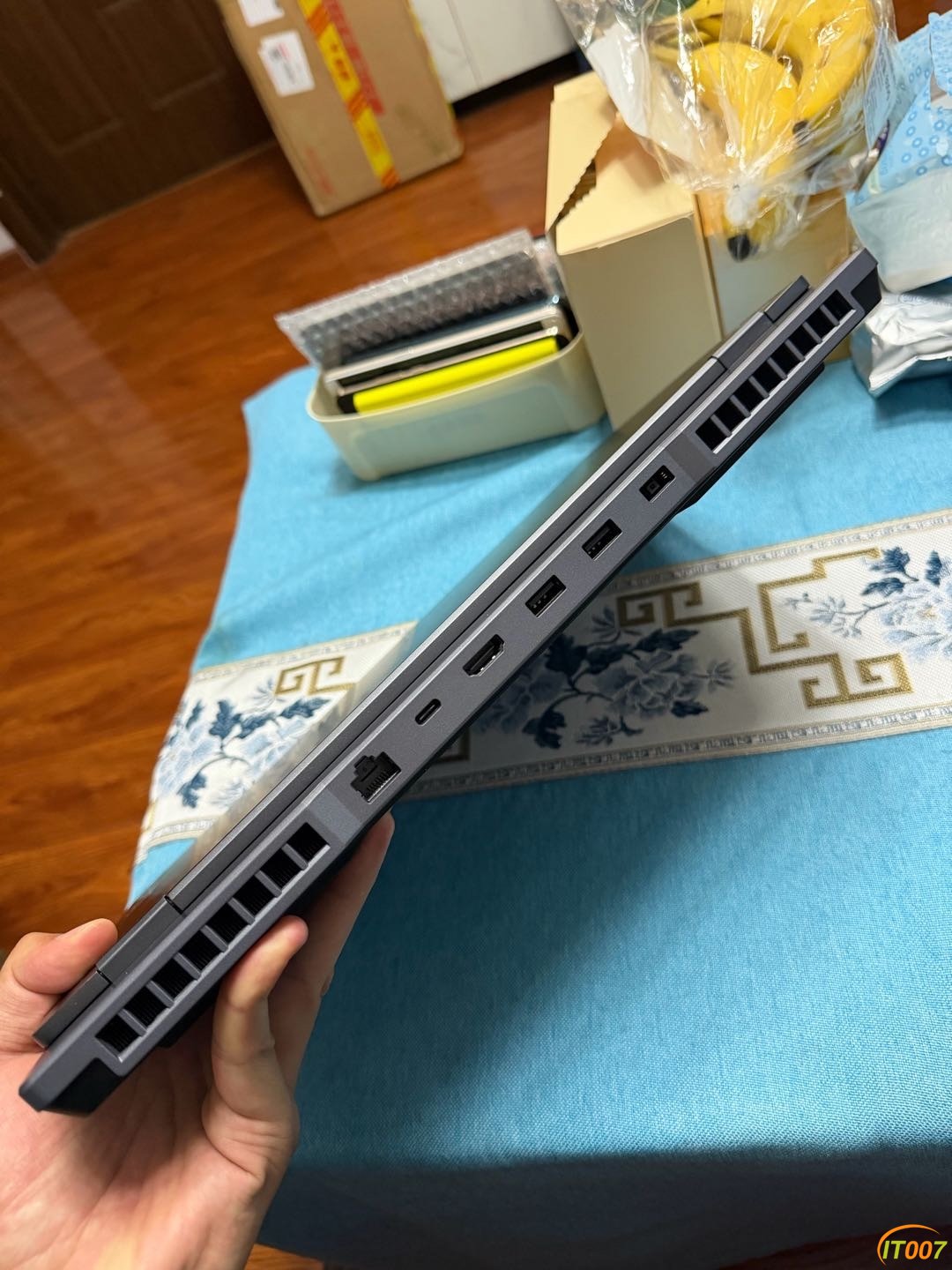 205339li5kiza7t5r5itiu.jpg