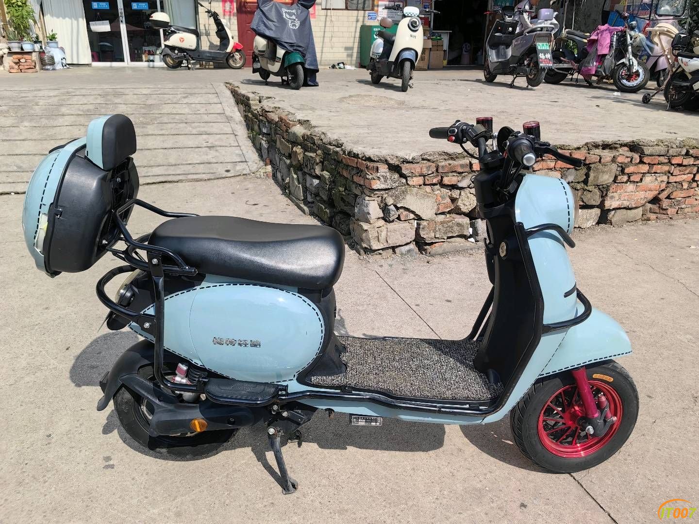 162555ec9zsi577v93v1sv.jpg