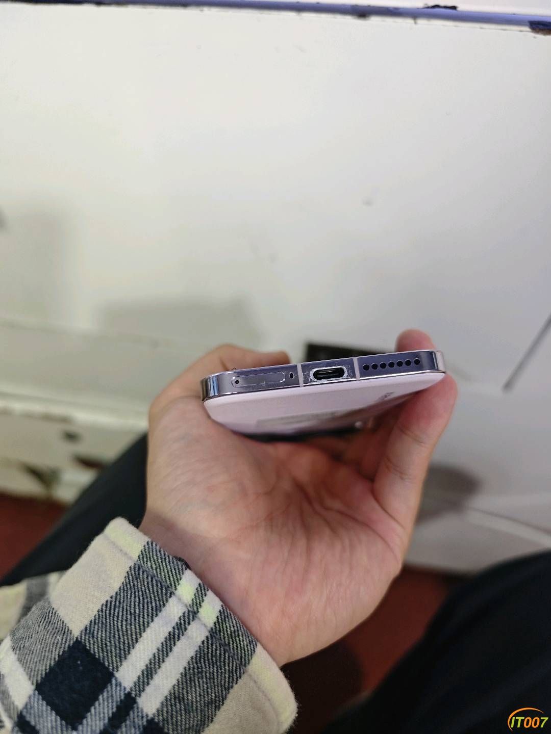 032106vrpf2azal42gbxbl.jpg